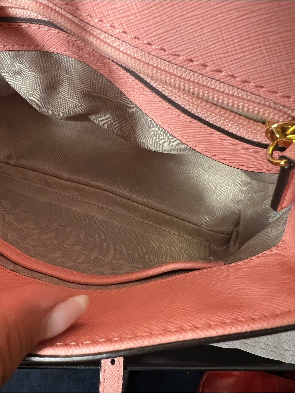 MICHAEL KORS Ava Pink Quilted Leather Top-Handle Crossbody ๐ - Picture 8 of 14